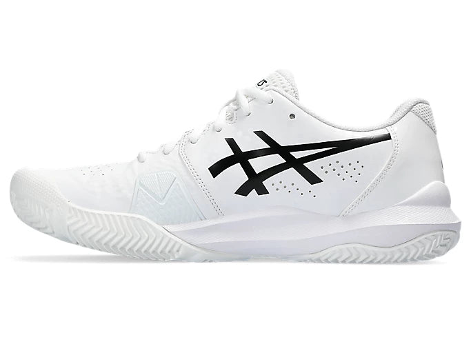 Joueur de padel portant Chaussures Asics Gel Challenger 14 White