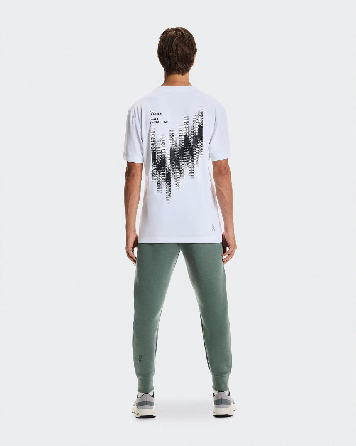 Jogging On Core Focus Tech Sweatpants Olive