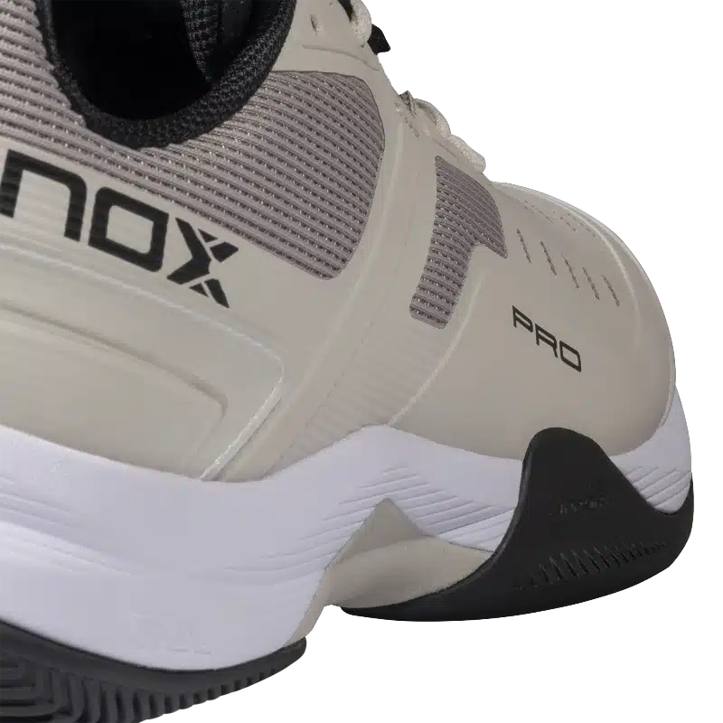 Chaussures de padel NOX AT10 Pro Beige / Noir
