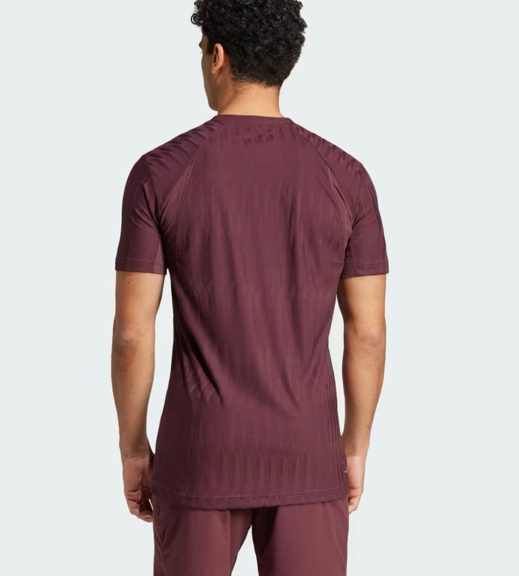 Tee Shirt Adidas Freelift Aurora SS25 vue latérale