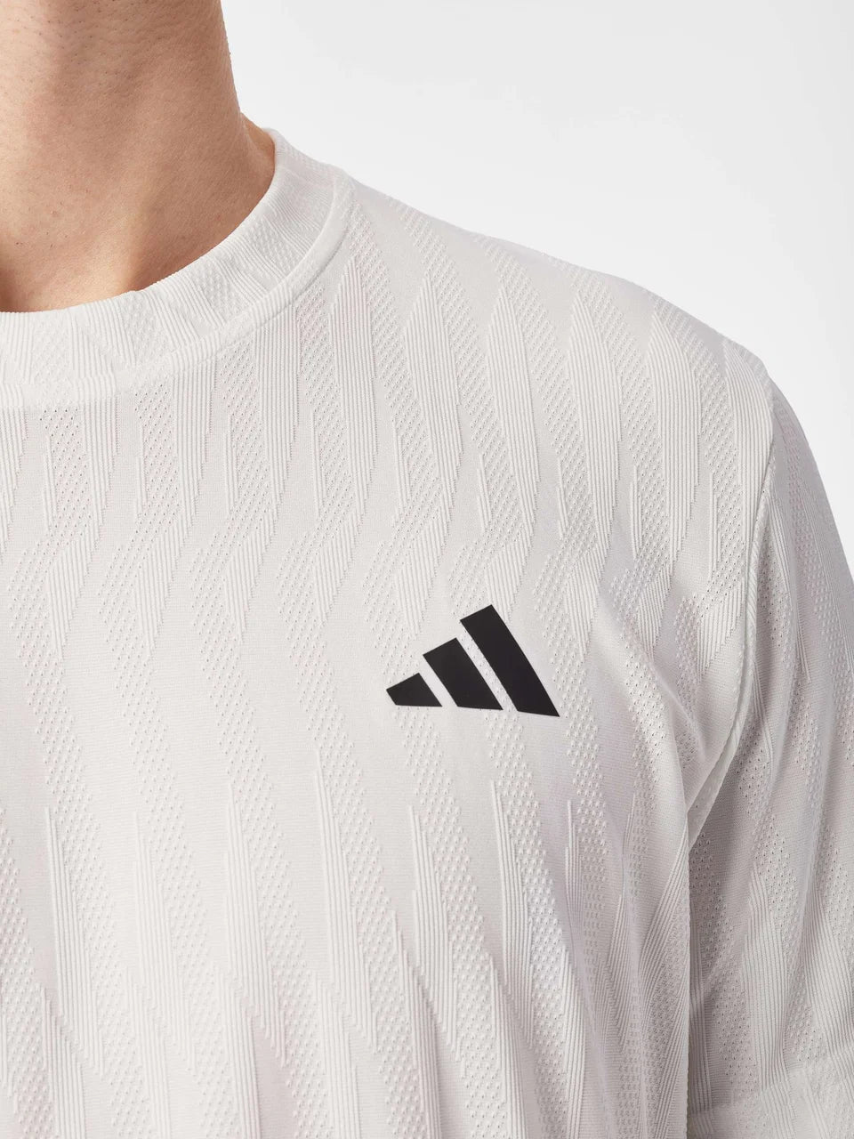 Tee Shirt Adidas Freelift blanc SS25