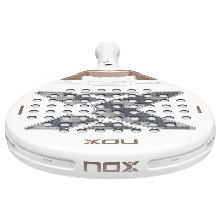 Raquette de padel Nox AT10 Luxury Genius 12K Alum XTREM Lite 2027 by Agustín Tapia