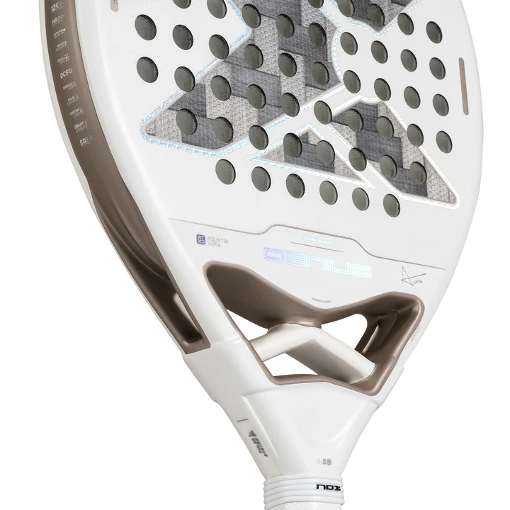 Raquette de padel Nox AT10 Luxury Genius 12K Alum XTREM Lite 2027 by Agustín Tapia