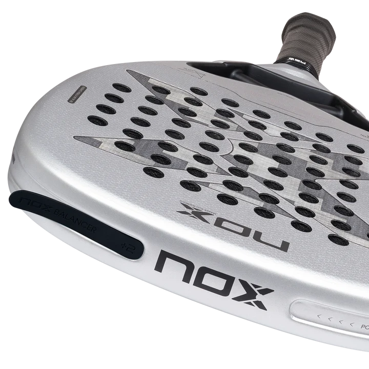 Raquette de padel Nox AT10 Luxury Genius Attack 12K Alum XTREM 2027 by Agustín Tapia