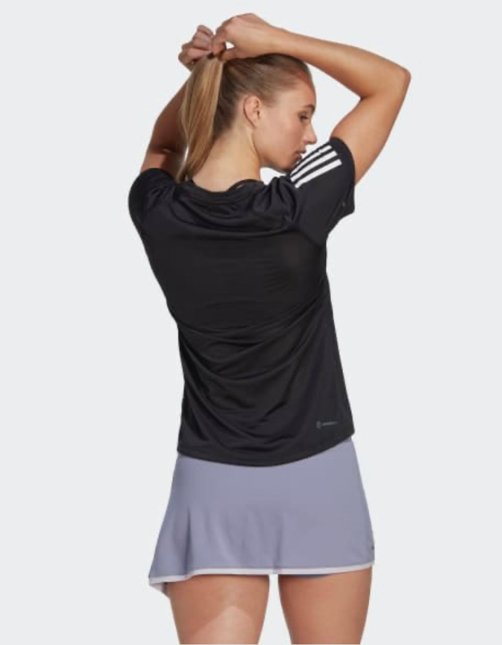 Détail du tissu respirant du tee shirt Adidas Club Black