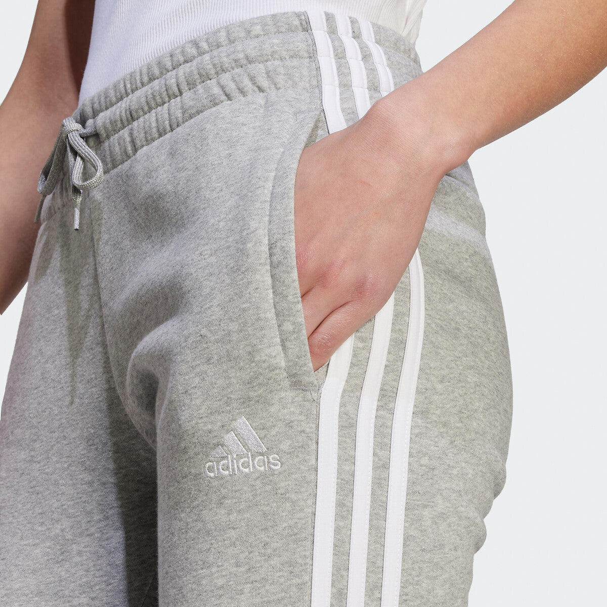 Jogging Adidas 3 Stripes Gris vue de côté
