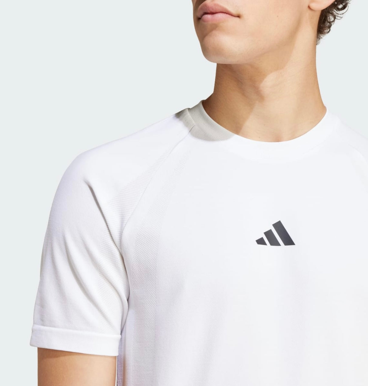 Coupe ergonomique Tee Shirt Adidas Pro FreeLift
