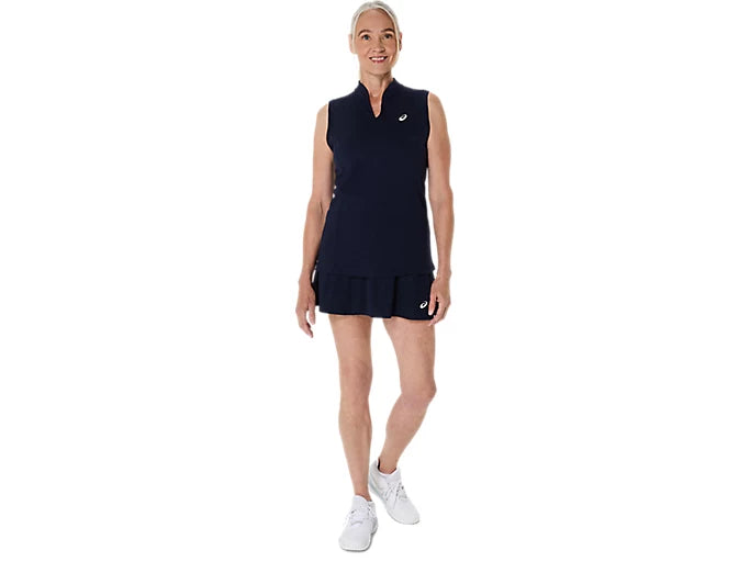 Débardeur Asics Court Tank Midnight sur terrain de padel