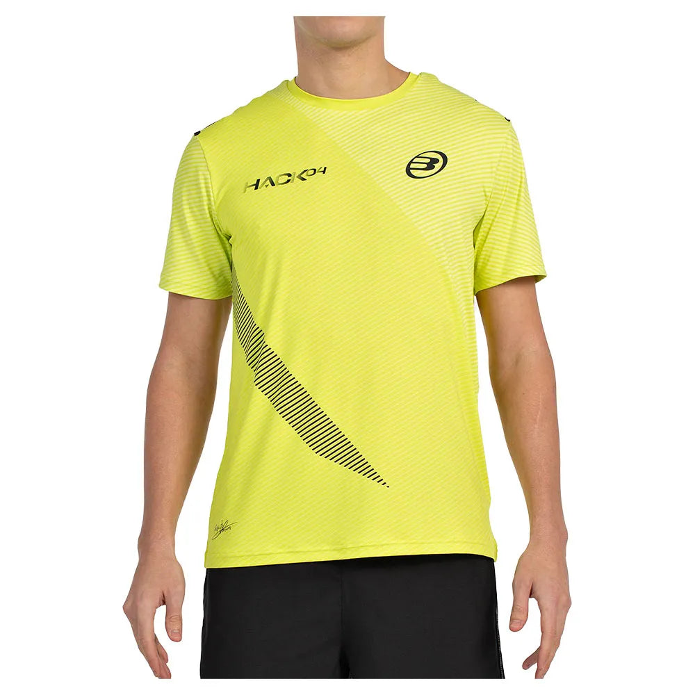 Détail du tissu technique du Tee Shirt Bullpadel Paquito Navarro Lima
