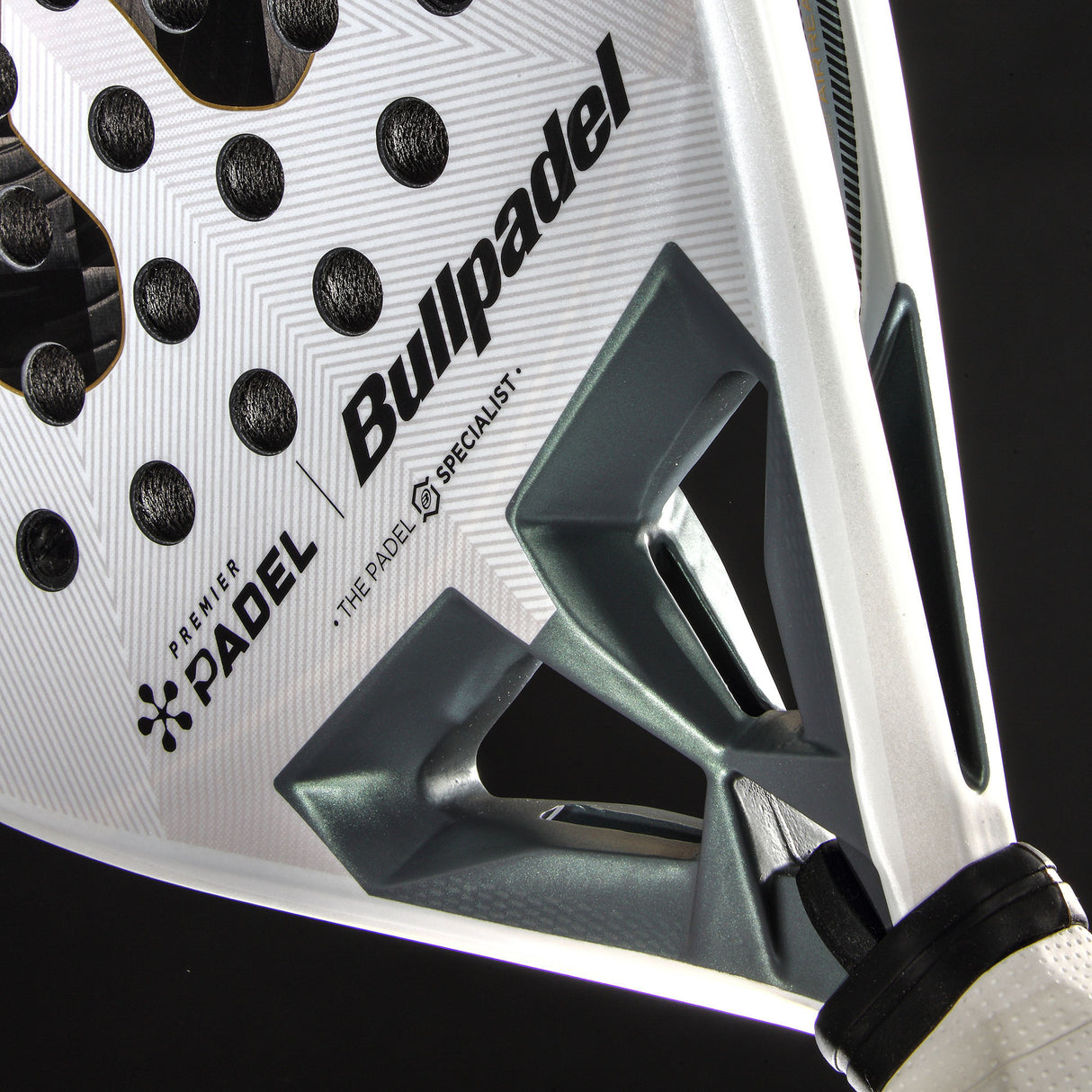 Raquette de padel Bullpadel Hack 04 Premier Padel 2026