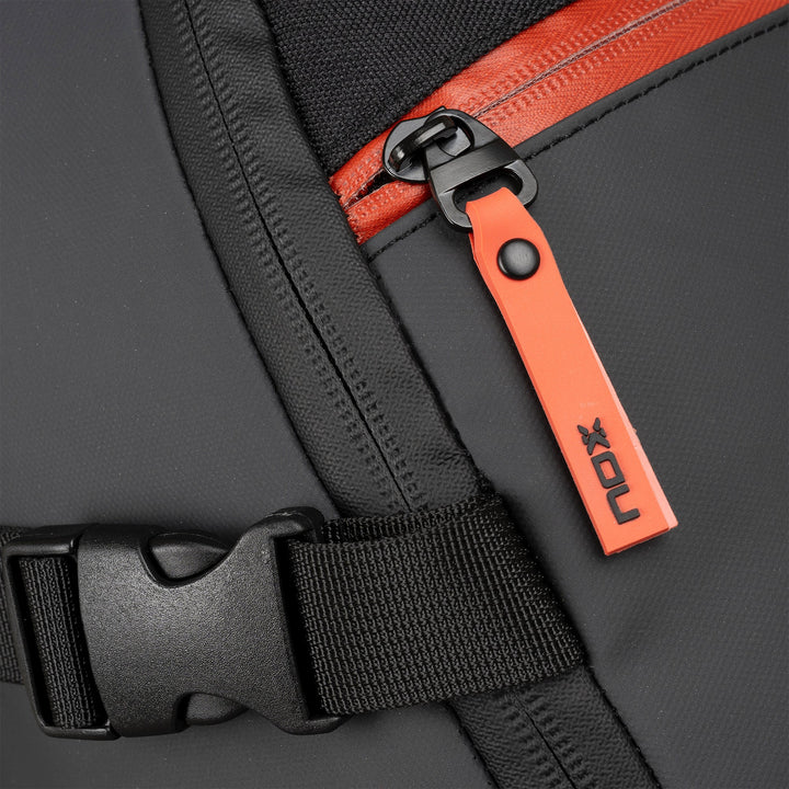 Sac à dos de padel Nox Luxury Open Series Noir / Rouge
