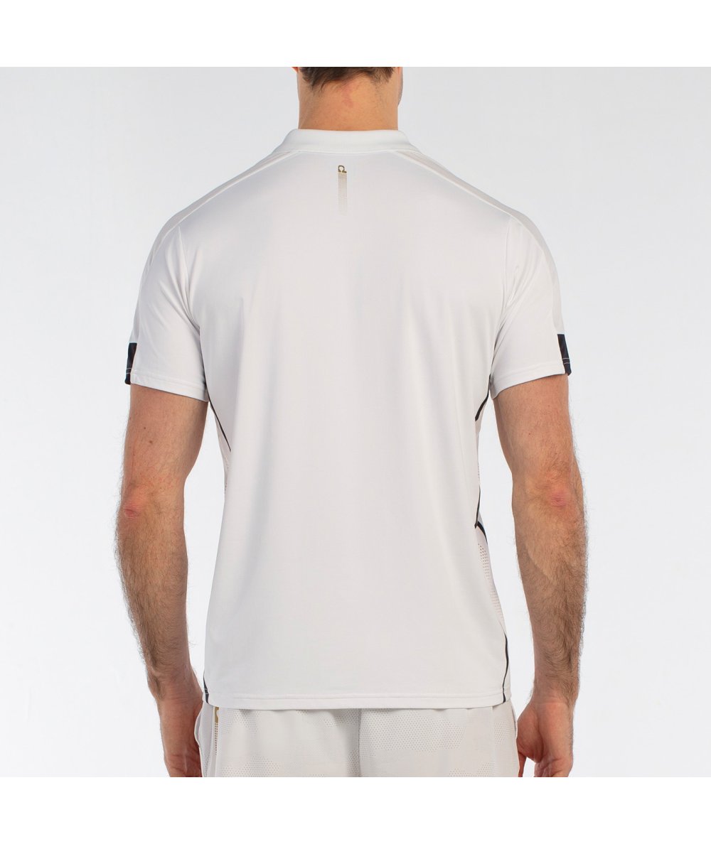 Polo Bullpadel Bogue Blanc porté sur le court