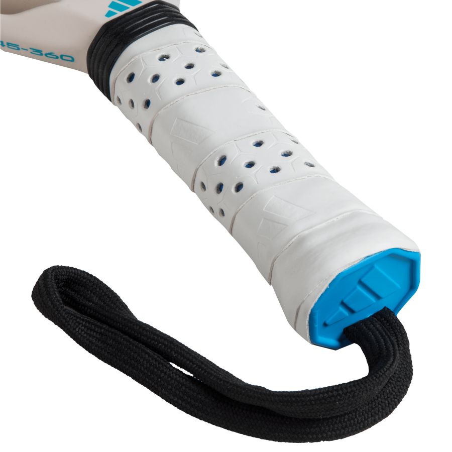 Vue profil Adidas Cross It Light Marta Ortega