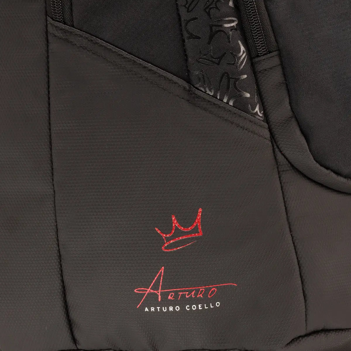 Sac à dos Head Coello Pro x en utilisation sur terrain de padel