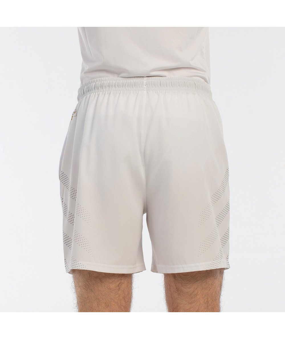 Short Bullpadel Brozo Blanc porté sur le court
