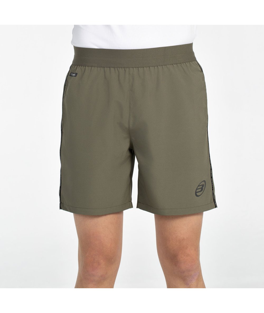 Vue avant du Short Bullpadel Maceda Kaki