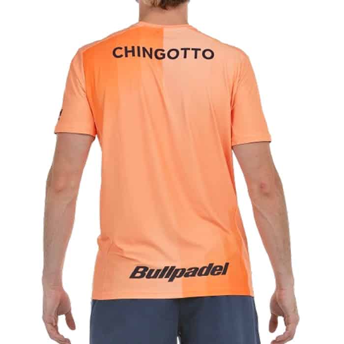 Détail du tissu technique du Tee Shirt Bullpadel Chingotto Papaya