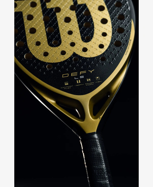 Pala Wilson Defy LS V1 en action sur le terrain