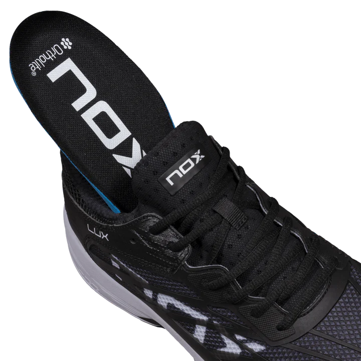 Chaussures de padel Nox AT10 Luxury Noir / Blanc