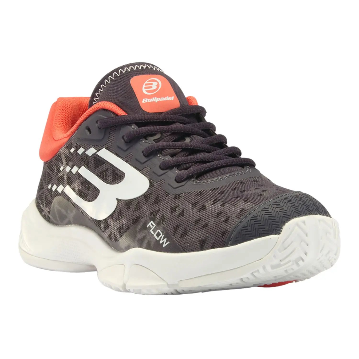 Chaussures Bullpadel Flow 24I Noir en action sur le terrain