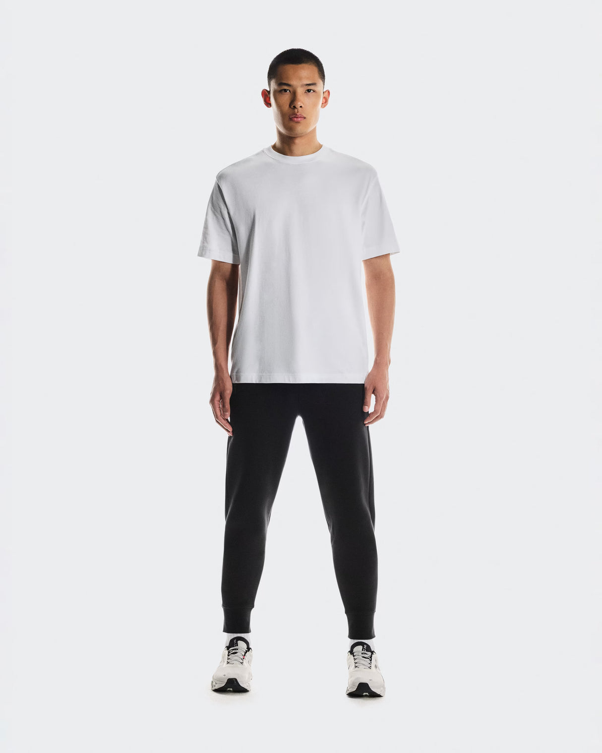 Jogging On Core Focus Tech Sweatpants Black