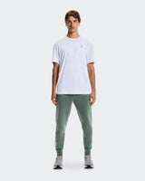Jogging On Core Focus Tech Sweatpants Olive