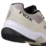 Chaussures de padel NOX AT10 Pro Beige / Noir