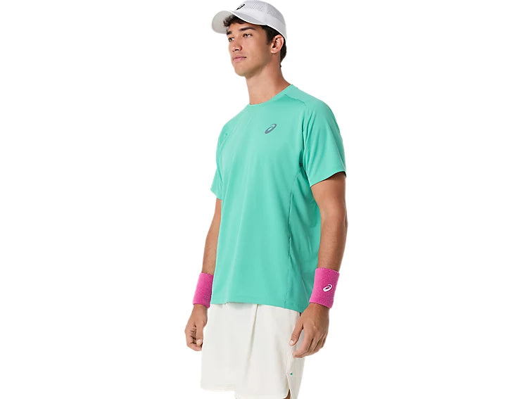 T-shirt de padel pour hommes Asics Game SS Top en vert Aurora, tissu léger et respirant, vue de face sur fond blanc.