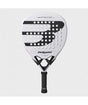 Raquette de padel Bullpadel Vertex 05 Junior pour garçon, palas léger avec poignée ergonomique et surface résistante.