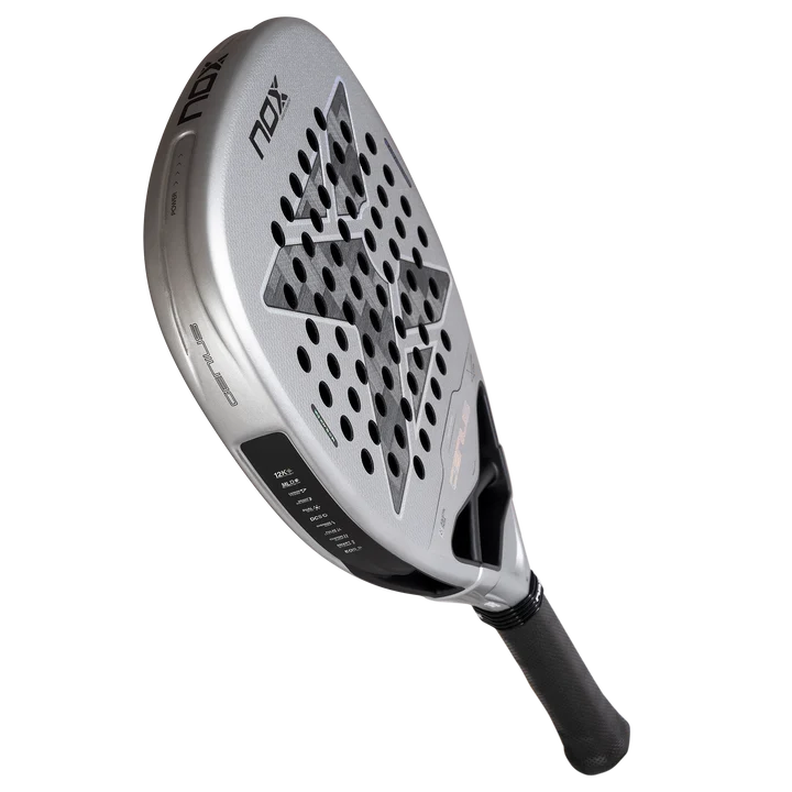 Raquette de padel Nox AT10 Luxury Genius Attack 12K Alum XTREM 2027 by Agustín Tapia