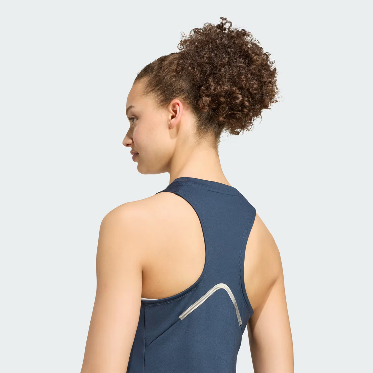 Robe Adidas Pro Aurora Ink