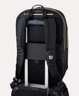Sac à dos de padel Wilson Defy V1 noir, sac pratique avec compartiments pour raquettes et accessoires sportifs.