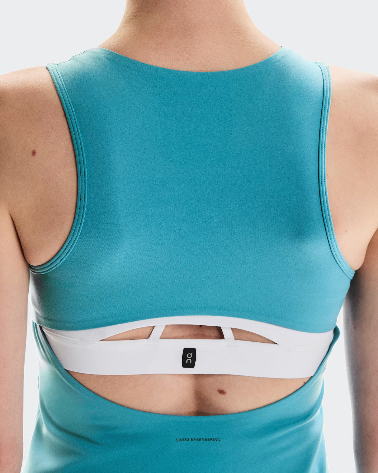 Robe On Studio Dress Niagara