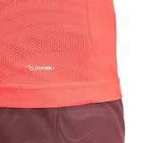 Profil Tee Shirt Adidas Freelift Lucid Red pour liberté de mouvement