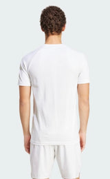 Tee Shirt Adidas Pro Aeroready FreeLift porté sur terrain