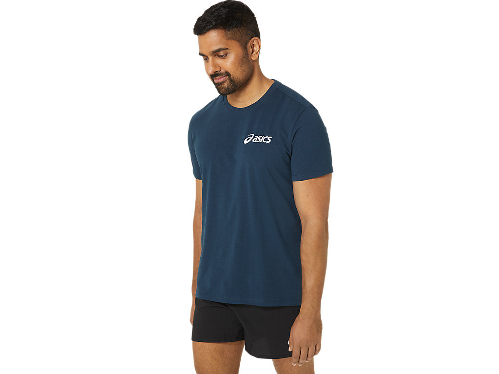 Détail logo et tissu Tee Shirt Asics