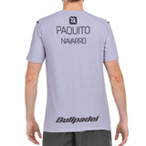 Joueur portant le Tee Shirt Bullpadel Paquito Navarro Topo en match
