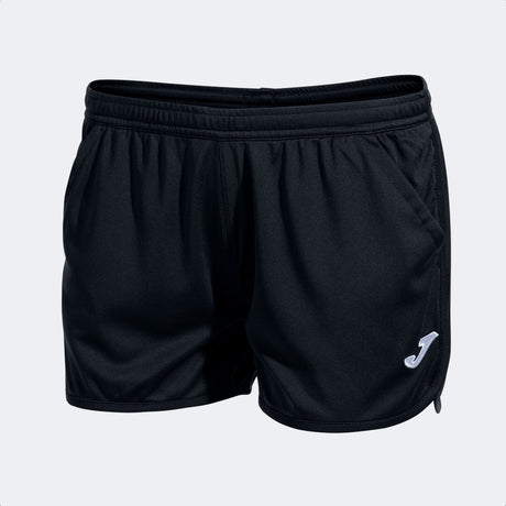 Short Joma Hobby Noir sur terrain de padel