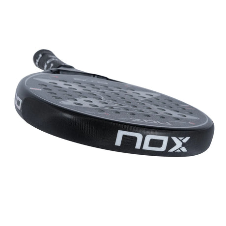 Détail de la protection flexible et durable pour raquette NOX