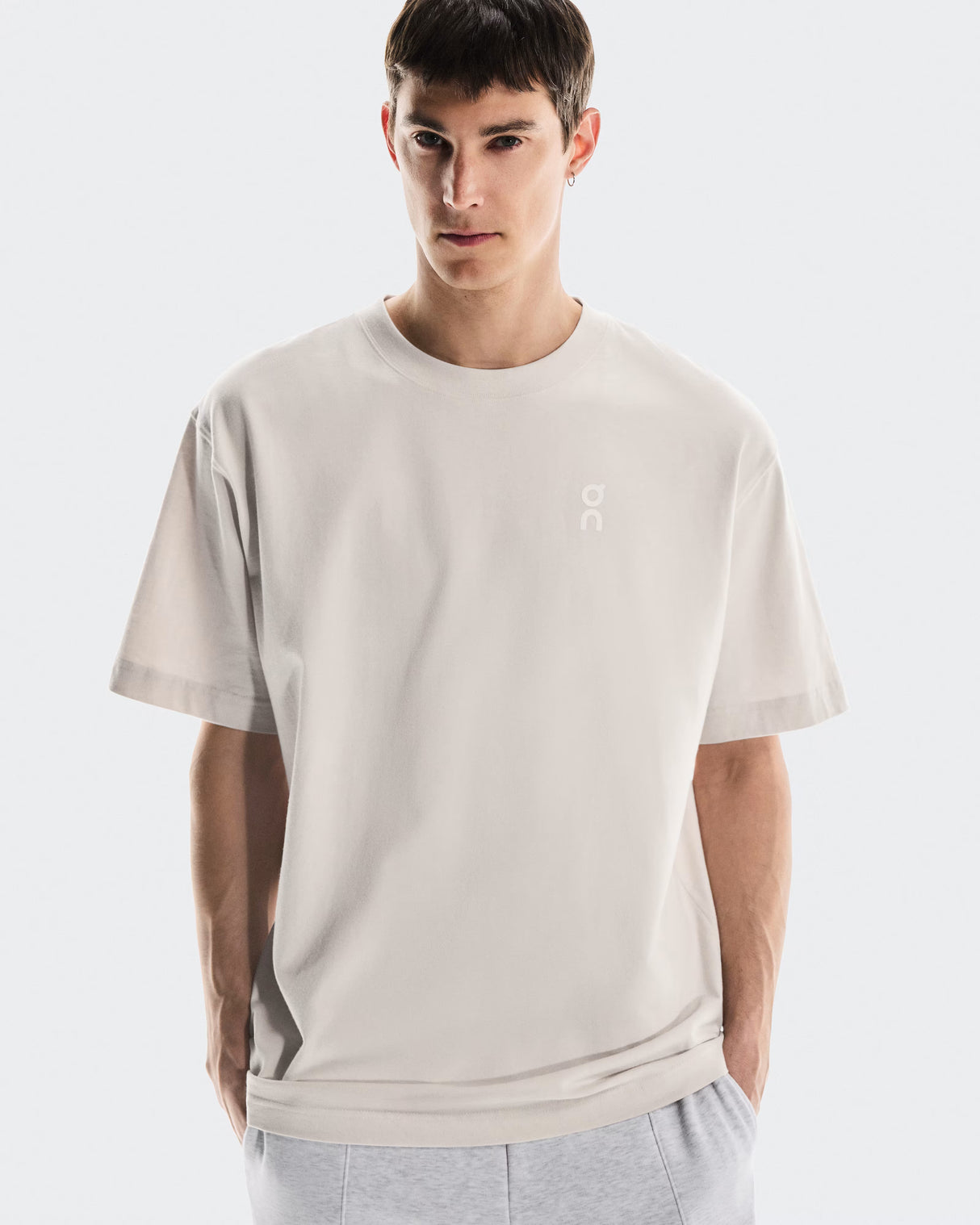 Tee Shirt On Club T Graphic Tennis Silver