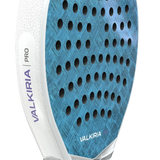 Joueur utilisant la Pala Siux Valkiria Pro en match de padel