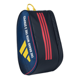  Détail du logo Adidas sur le Sac Control Bleu