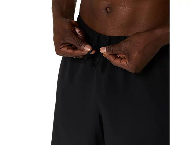 Zoom sur le tissu et la coupe Short Asics Court Performance Black