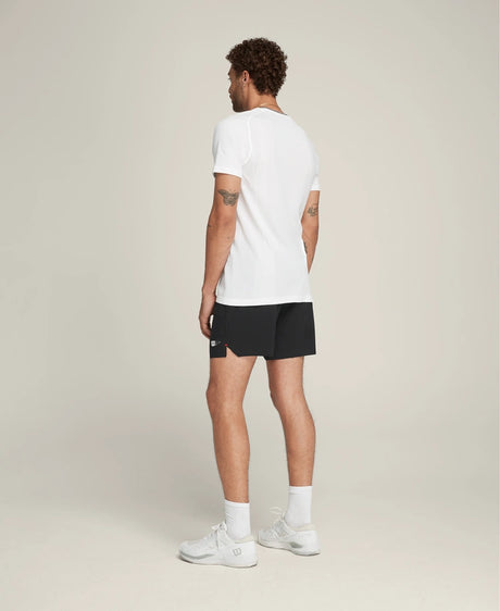 Tissu respirant et léger du short Wilson