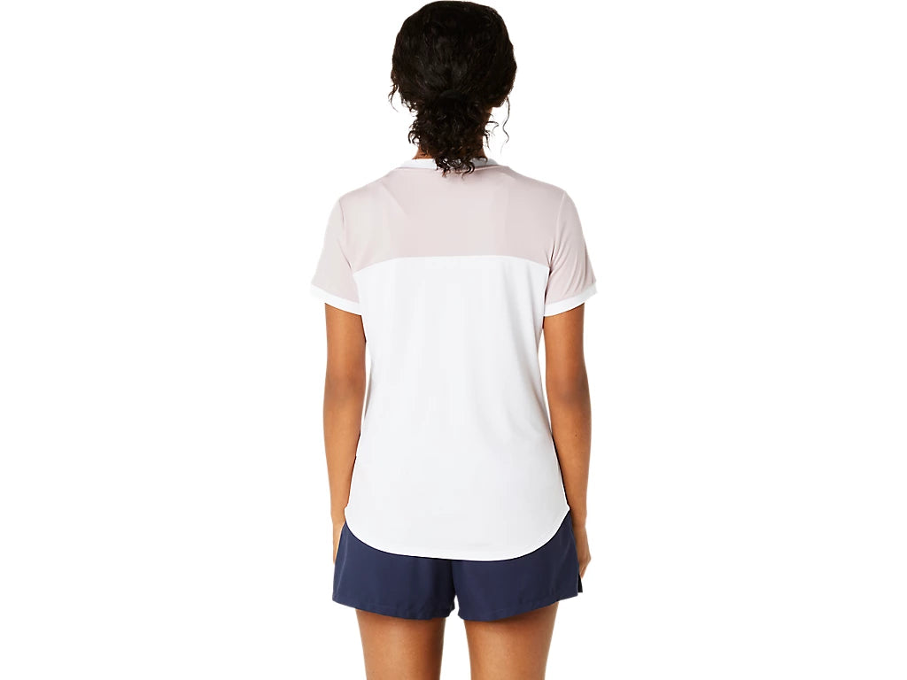 ee Shirt Asics Court SS Top Watershed Rose porté en action