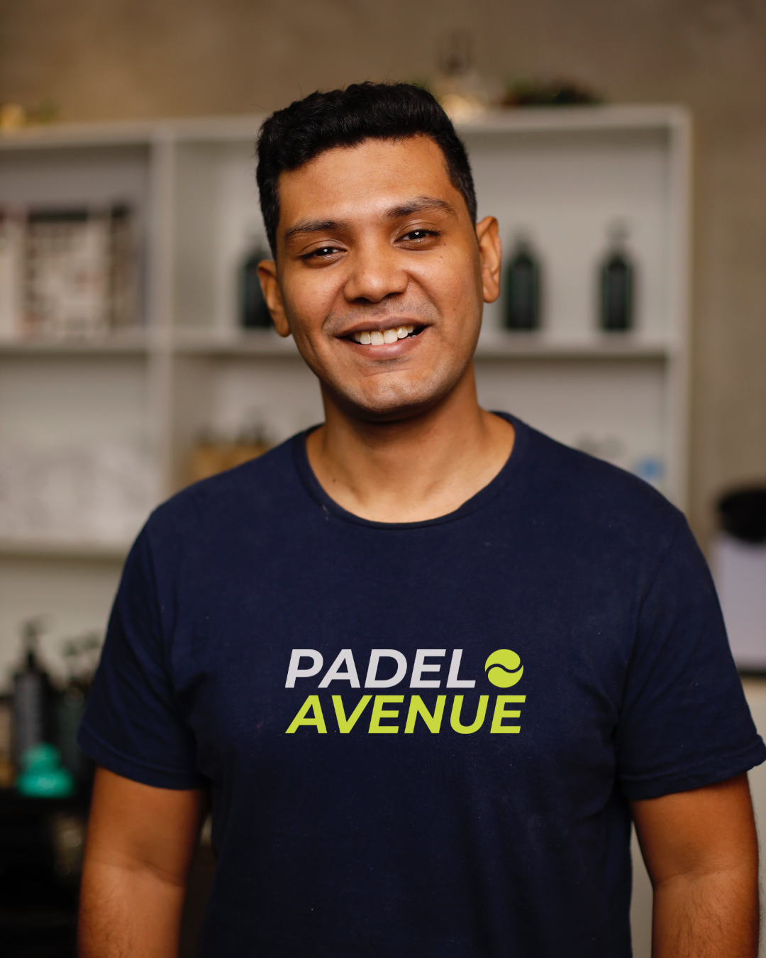 Tee Shirt Padel Avenue Bleu Marine pour le sport et le padel