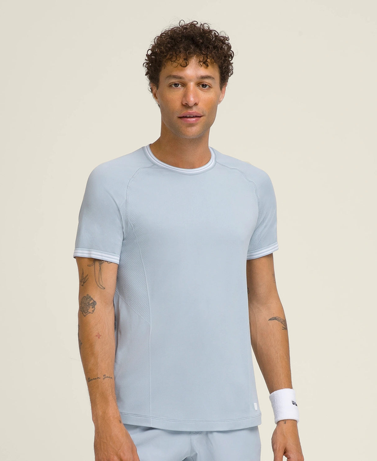 Tee Shirt Wilson Bleu Ciel, confort et style pour padel