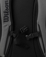 Détails des bretelles rembourrées et ergonomiques du sac Wilson