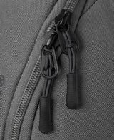 Logo Wilson rouge sur le sac à dos Pro Staff